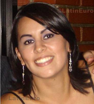 Date this charming Honduras girl Antonia- from Tegucigalpa N-667