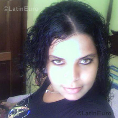 Date this hot Dominican Republic girl Stefany from Santiago N-710