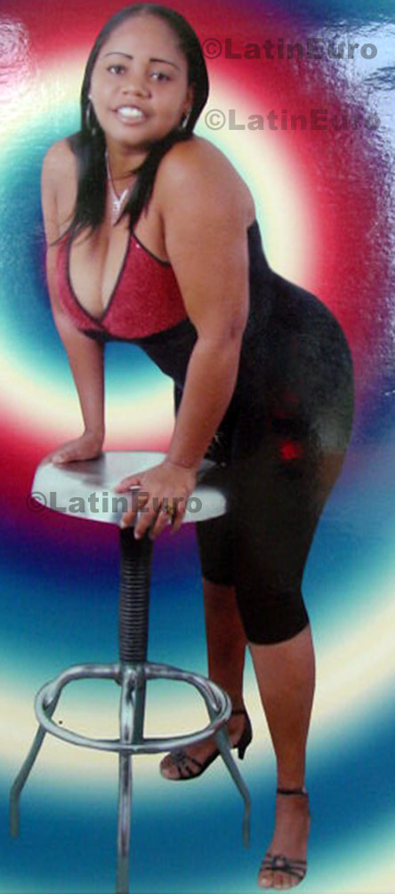 Date this hot Dominican Republic girl Milagro from Santiago N-872