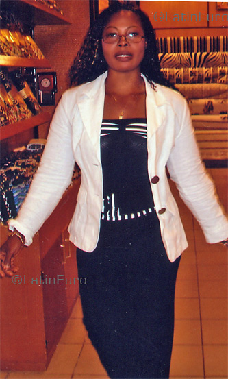 Date this lovely France girl Clarisse from  N1038