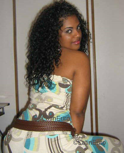 Date this lovely Dominican Republic girl Jadelynn from Santiago N1321