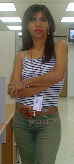 Date this gorgeous Dominican Republic girl Rody from Santo Domingo N1381