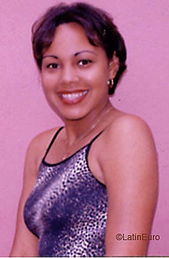 Date this tall Any Country girl Betania from  N1390