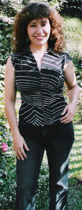 Date this lovely Peru girl Carmen from Ica N1473