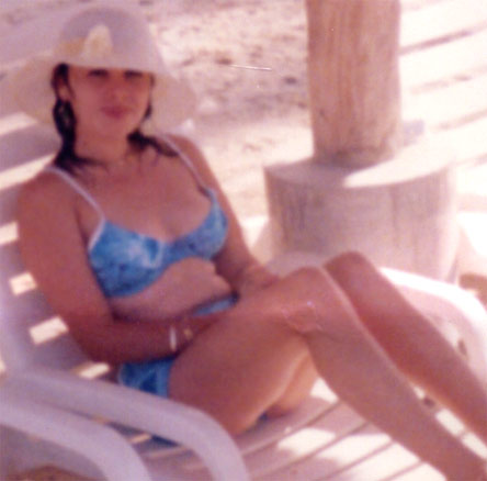 Date this hard body Honduras girl Rosa from La Ceiba N1516