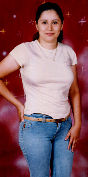 Date this funny Honduras girl Carolina from Santa Barbara N-1059