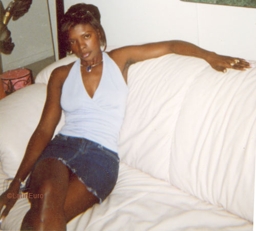 Date this cute Any Country girl Gail from  N2348