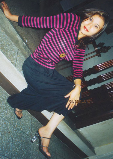 Date this charming Any Country girl Fely from  N2384