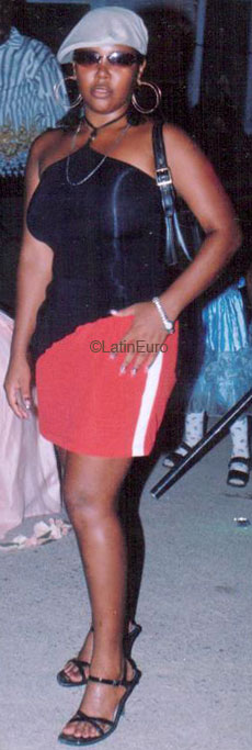 Date this hot Any Country girl Raquel from  N2593