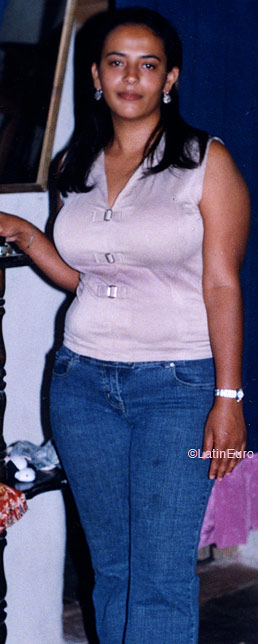 Date this hard body Honduras girl Fany from Olancho N2726