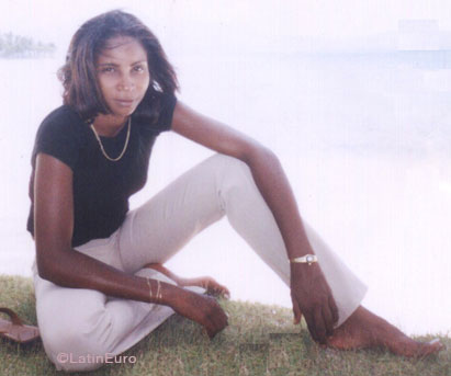 Date this athletic Any Country girl Adaljiza from  N2821