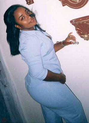 Date this happy Any Country girl Johanna from  N2834