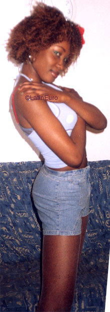 Date this young France girl Nathalie from  N3017