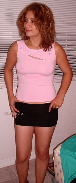 Date this charming Honduras girl Maite from El Porvenir N3072