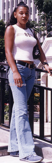 Date this hot Honduras girl Odilia from Choloma N3159