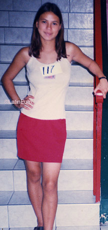 Date this attractive Honduras girl Heydi from  N3256