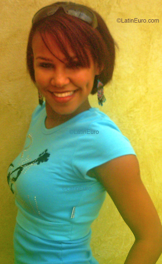 Date this beautiful Dominican Republic girl Yahelianny from San Francisco de Macoris N359