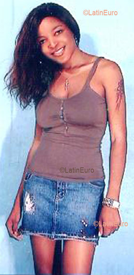 Date this charming France girl Cassandra from  N546