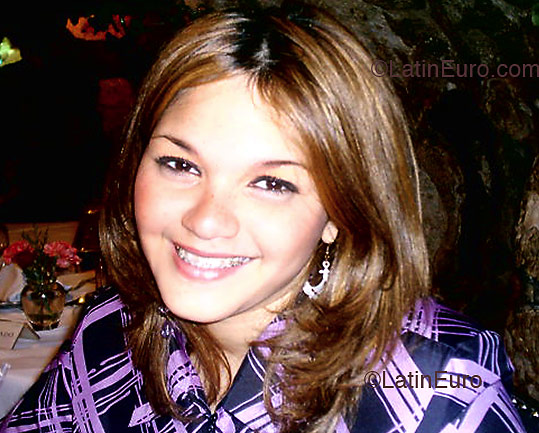 Date this sensual Any Country girl Paola from  N624