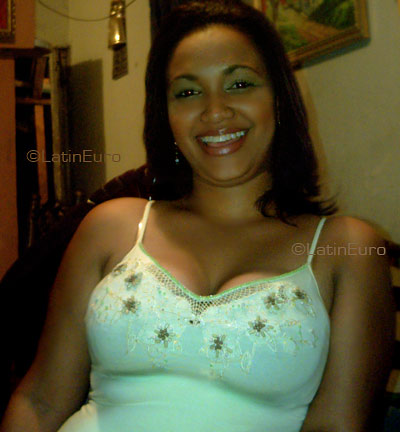 Date this young Dominican Republic girl Michel from Santiago N798