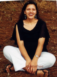 Date this beautiful Brazil girl Fabricia from ARCOS B6818