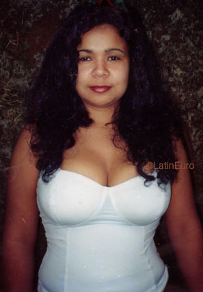 Date this stunning Brazil girl Luameia from RIO DE JANEIRO B8481