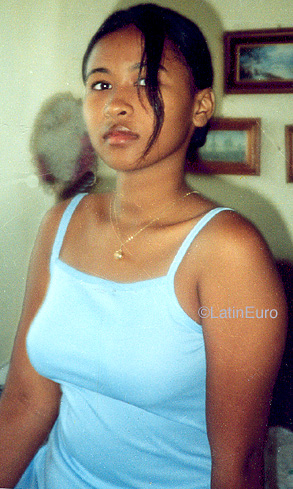 Date this attractive Any Country girl Liane from  N3882