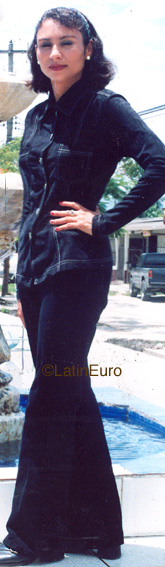 Date this young Any Country girl Sandra from  N3867