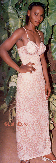 Date this gorgeous Faso girl Sara from  N3778