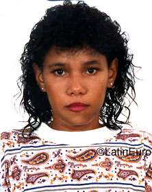 Date this nice looking Brazil girl Renata from SAO PAULO B9410