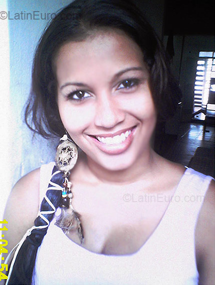 Date this good-looking Brazil girl Cleane from Candeias BR123