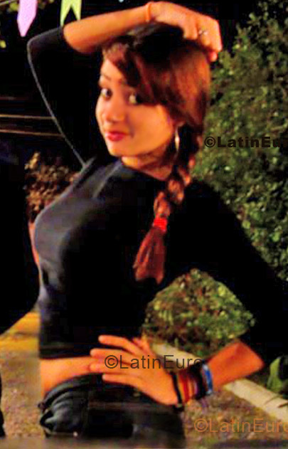 Date this passionate Brazil girl Maira from Cachoeiras De Macacu BR159