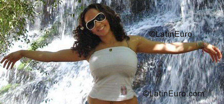Date this nice looking Brazil girl Debora from Sao Paulo BR287