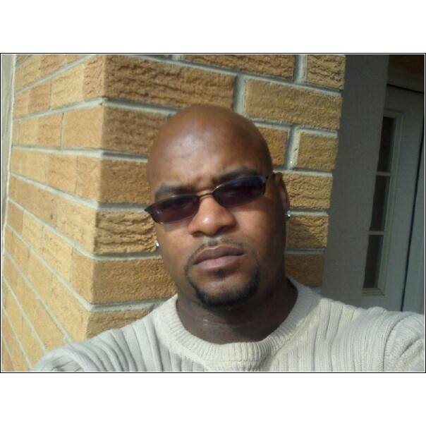 Date this cute United States man James from Alcoa US531