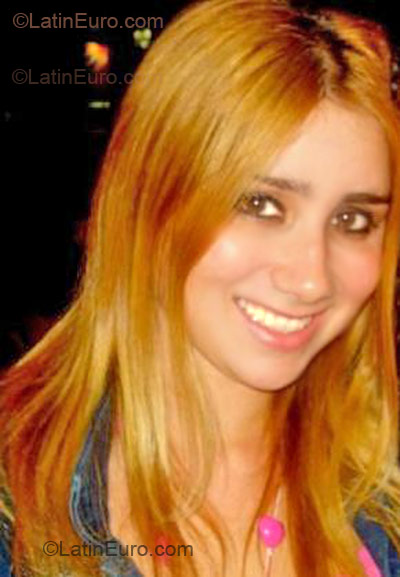 Date this beautiful Brazil girl Ingrid from Brasilia BR379