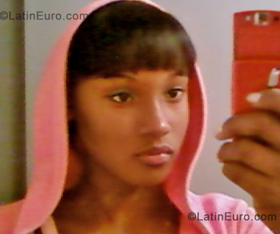 Date this stunning Brazil girl Eliane from Rio De Janeiro BR438