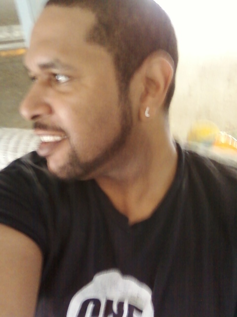 Date this sensual Dominican Republic man Jonathan from Chicago DO310