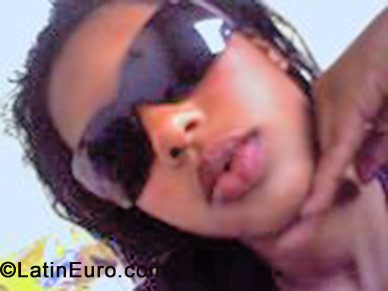 Date this sensual Brazil girl Janaina from Ribeirao Grande BR484