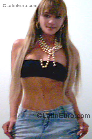 Date this athletic Brazil girl Emily from Criciuma BR506