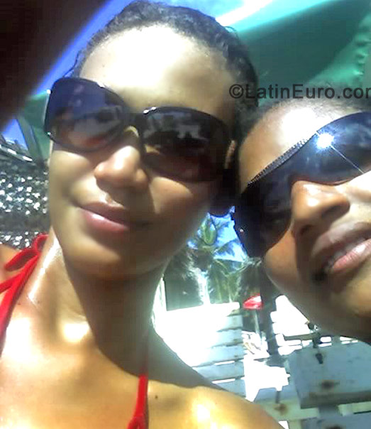 Date this tall Brazil girl Jullyana Rafaelly from Pernambuco BR545