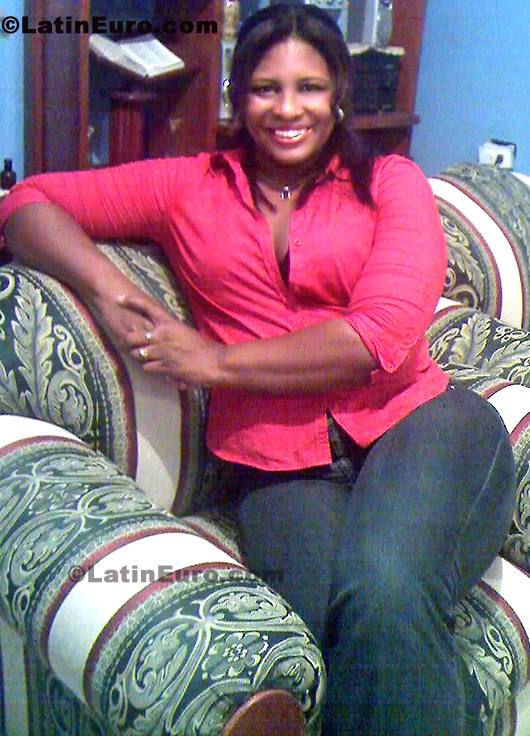 Date this fun Colombia girl Liliana from Cartagena CO399