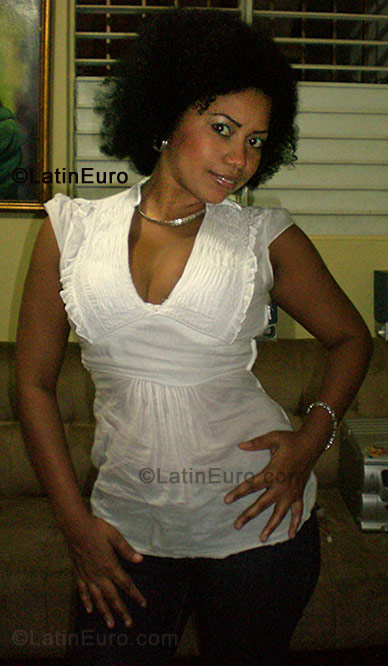 Date this gorgeous Dominican Republic girl Madeline from Santiago DO501