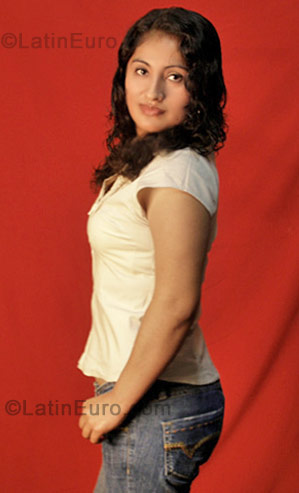 Date this tall Peru girl Maria Isabel from Lima 001 PE68