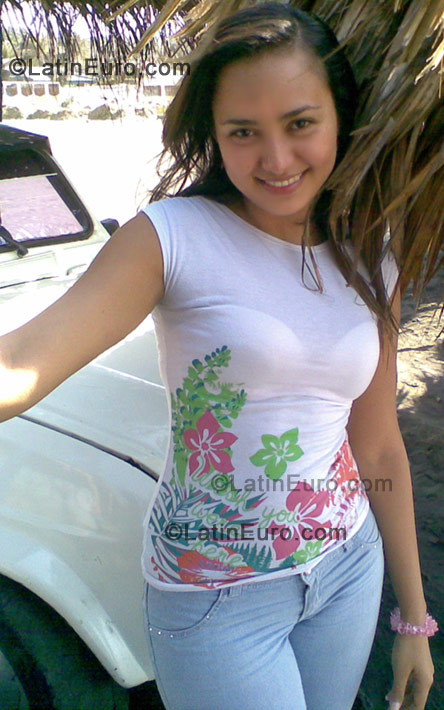 Date this sensual Colombia girl Johanna from Barranquilla CO532