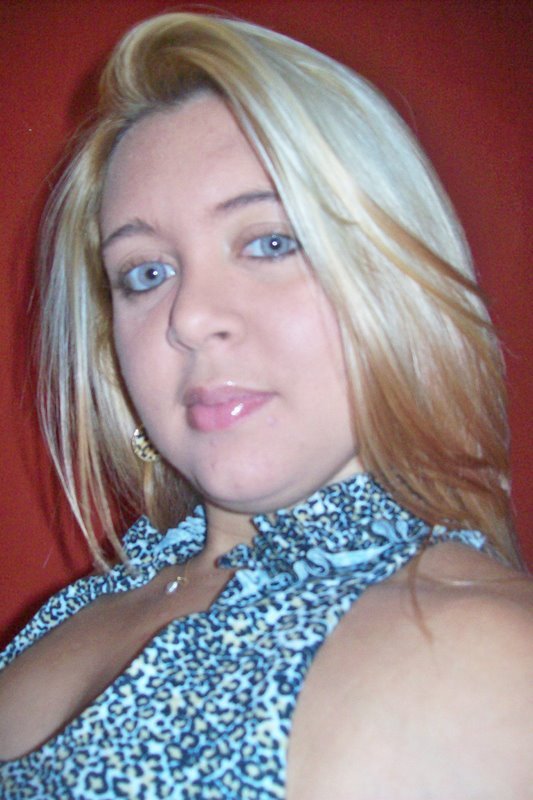 Date this good-looking Brazil girl Dany from Rio De Janeiro BR809