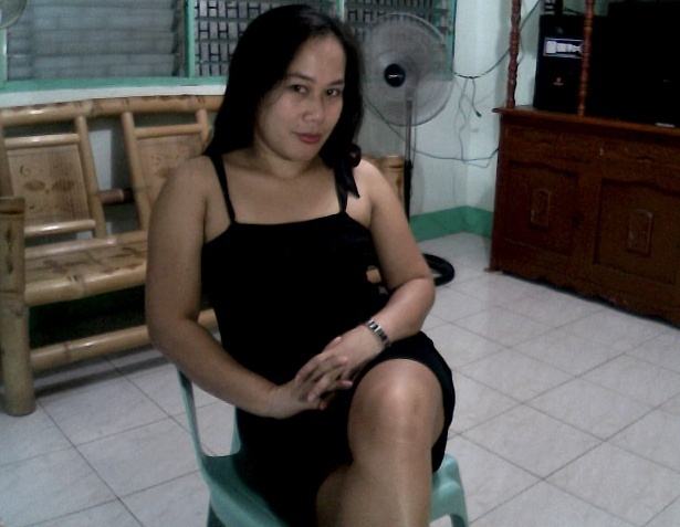Date this gorgeous Philippines girl Sexyvina from san carlos city CA68