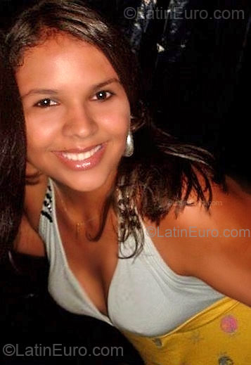 Date this gorgeous Brazil girl Ana Karolyne from Antonio Goncalves BR907