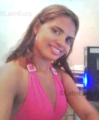 Date this good-looking Brazil girl Drielly Sabrina from Recife BR955