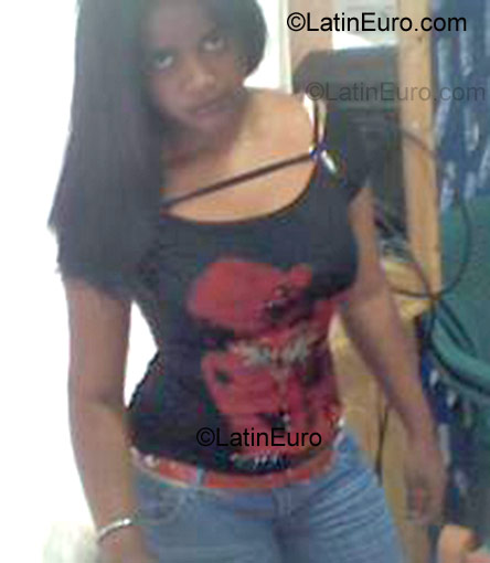 Date this good-looking Dominican Republic girl Marleny from Santo Domingo DO732