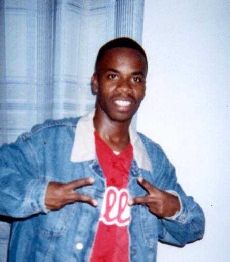 Date this attractive United States man Buen from Philadelphia US2176